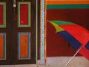 Matching umbrella.